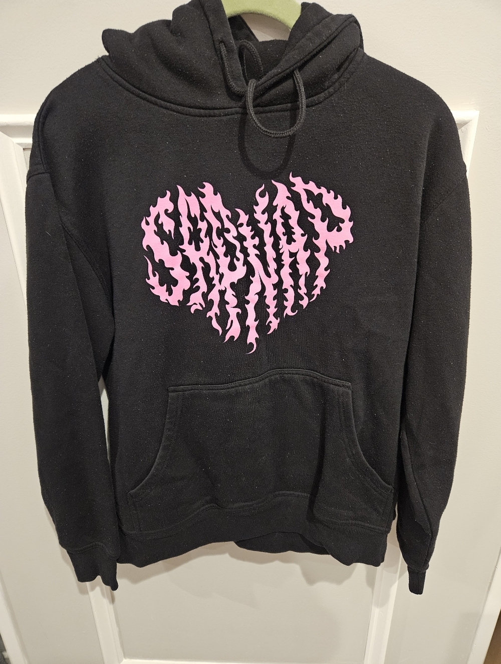 Black Sapnap hoodie. Unisex size small.  Sapnap Heart Flame Design Hot Pink